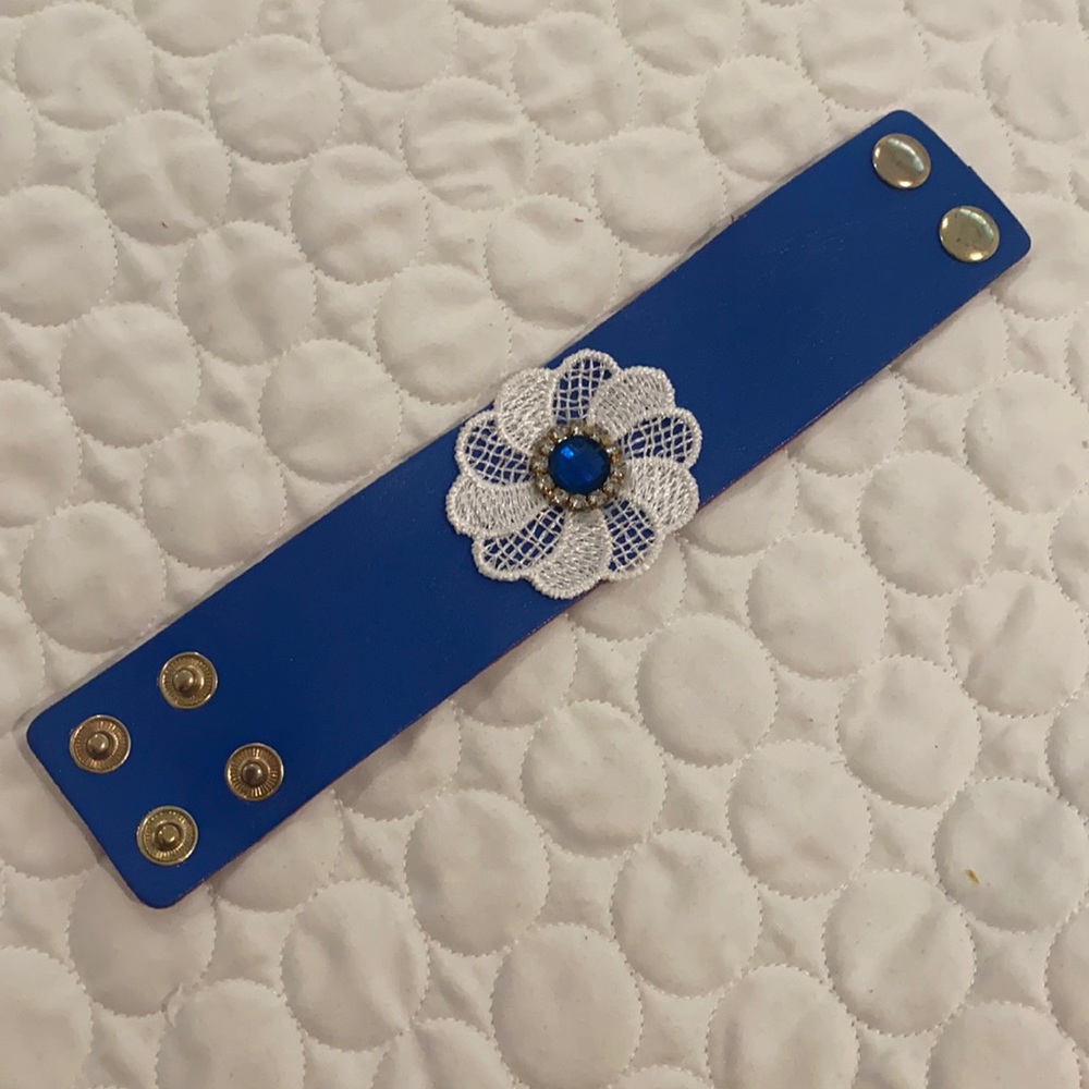 Women Hand made leather floral embroidery appliqué bracelet beaded crystals Y2K